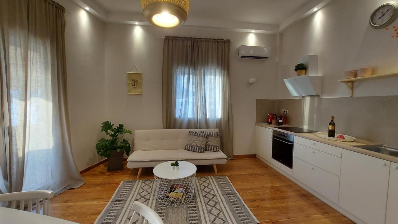 Onar Beachfront Residence, Loutraki Eksteriør bilde