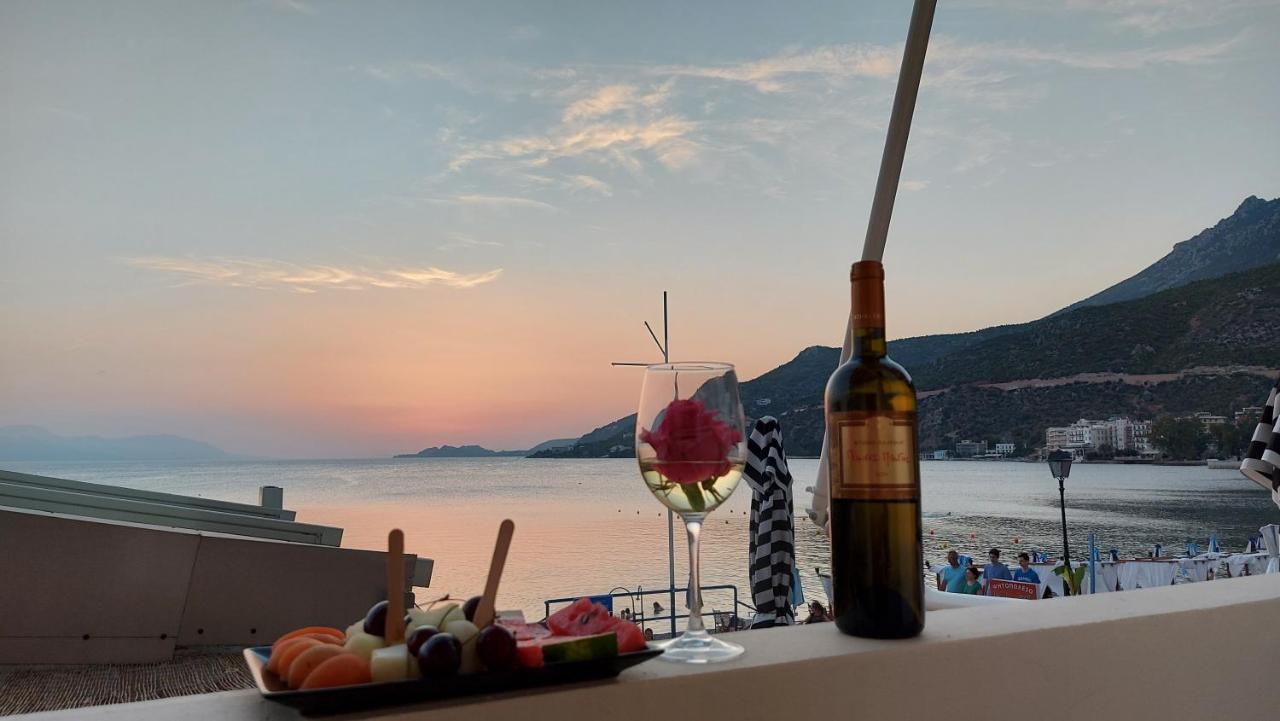 Onar Beachfront Residence, Loutraki Eksteriør bilde